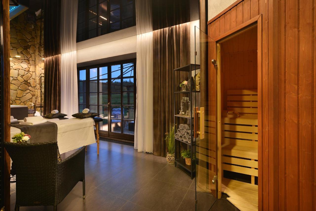 Hotel Rezidence Morris Nový Bor Esterno foto